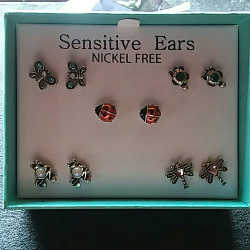 Earrings, set of 5